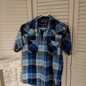Plaid Button up Short Sleeve Shirt.  G